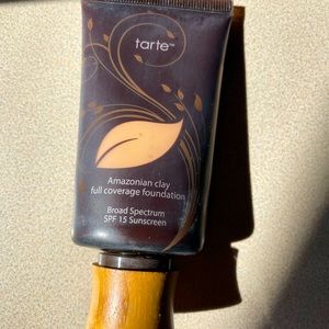 Tarte Foundation Light Neutral 22N
